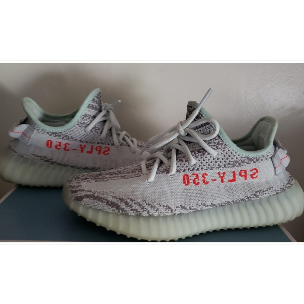 Blue Tint yeezy 350 size 6. (womens size 7.5)